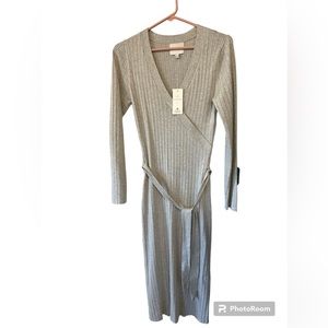 Sweater Dress With Tie Belt. NWT. Size M. Light Heather Grey. Fall/Winter